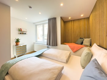 lorenz apartments