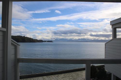sooke harbour house