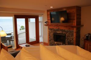 Sooke Harbour House,Gowlland Tod Provincial Park>>East Sooke,4 star