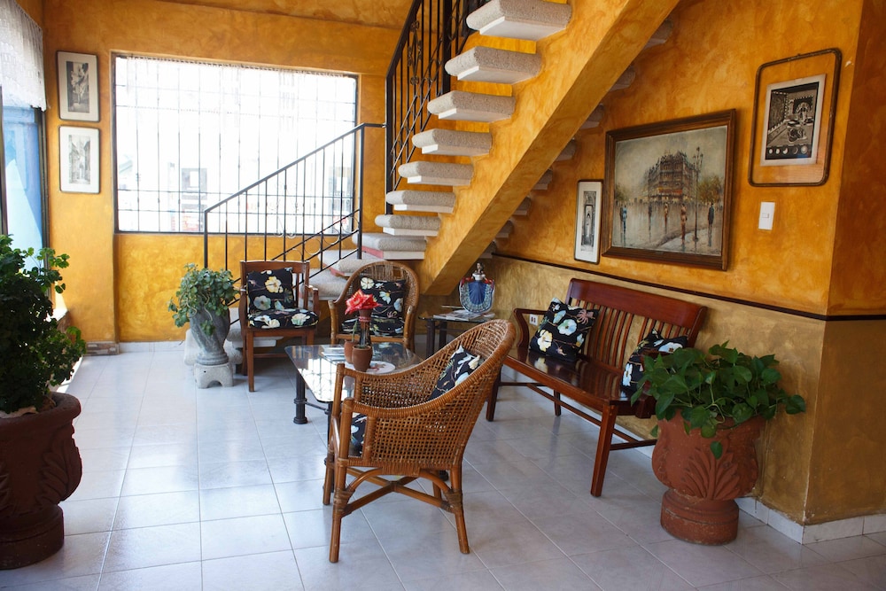 hotel la casona real