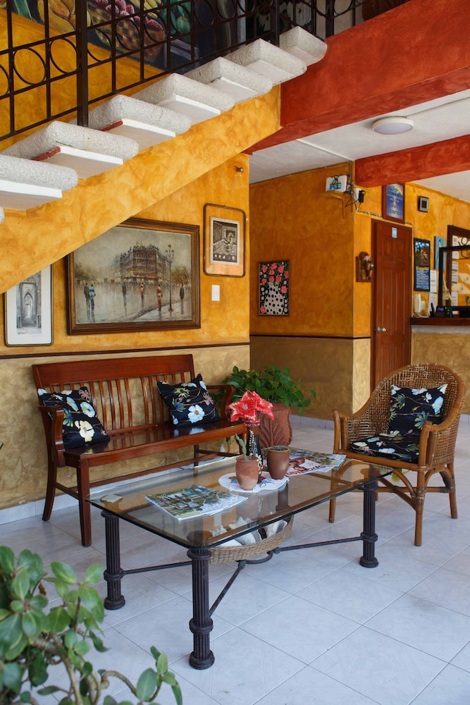 hotel la casona real