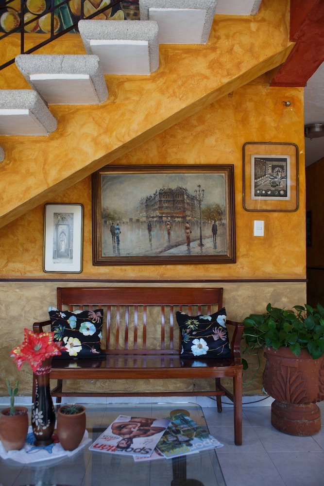 hotel la casona real