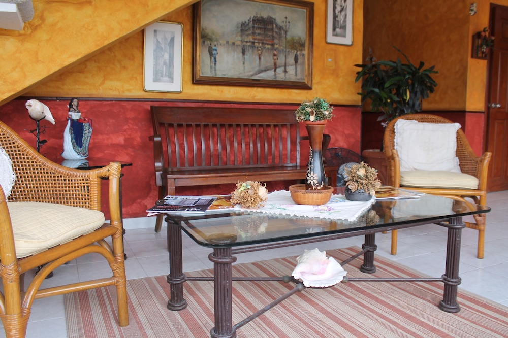 hotel la casona real