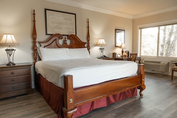 the inn at crestwood