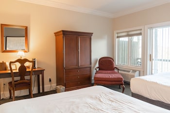 the inn at crestwood