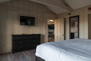 the inn at crestwood