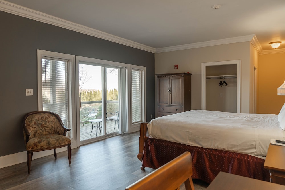 the inn at crestwood