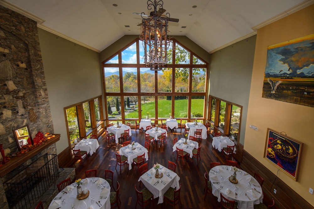 the inn at crestwood