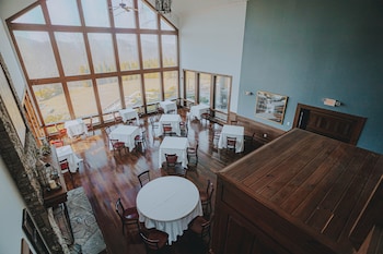 the inn at crestwood