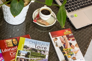 Hotel  L'eaubonne,In The City Center,3 star