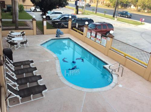 texas inn weslaco