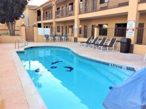 texas inn weslaco
