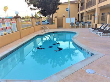 Texas Inn Weslaco,Donna>>Brownsville,2 star