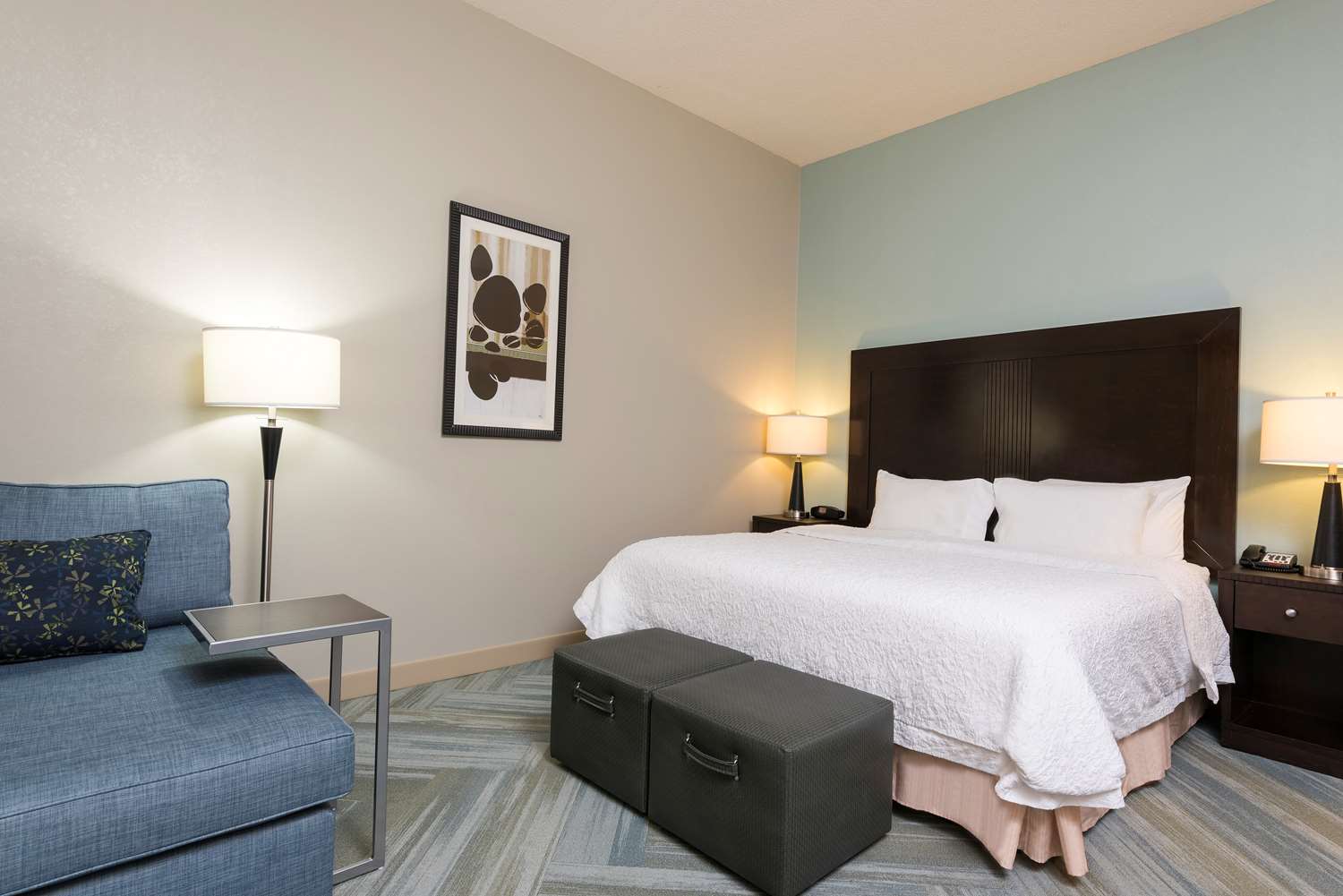 hampton inn detroit roseville