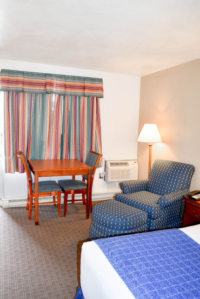 attleboro motor inn