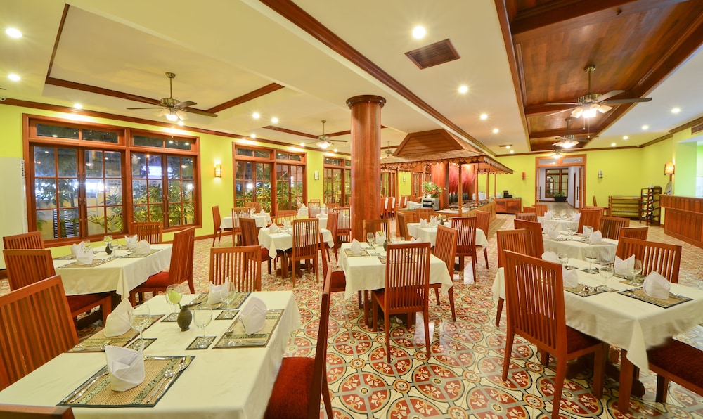 royal crown hotel and spa