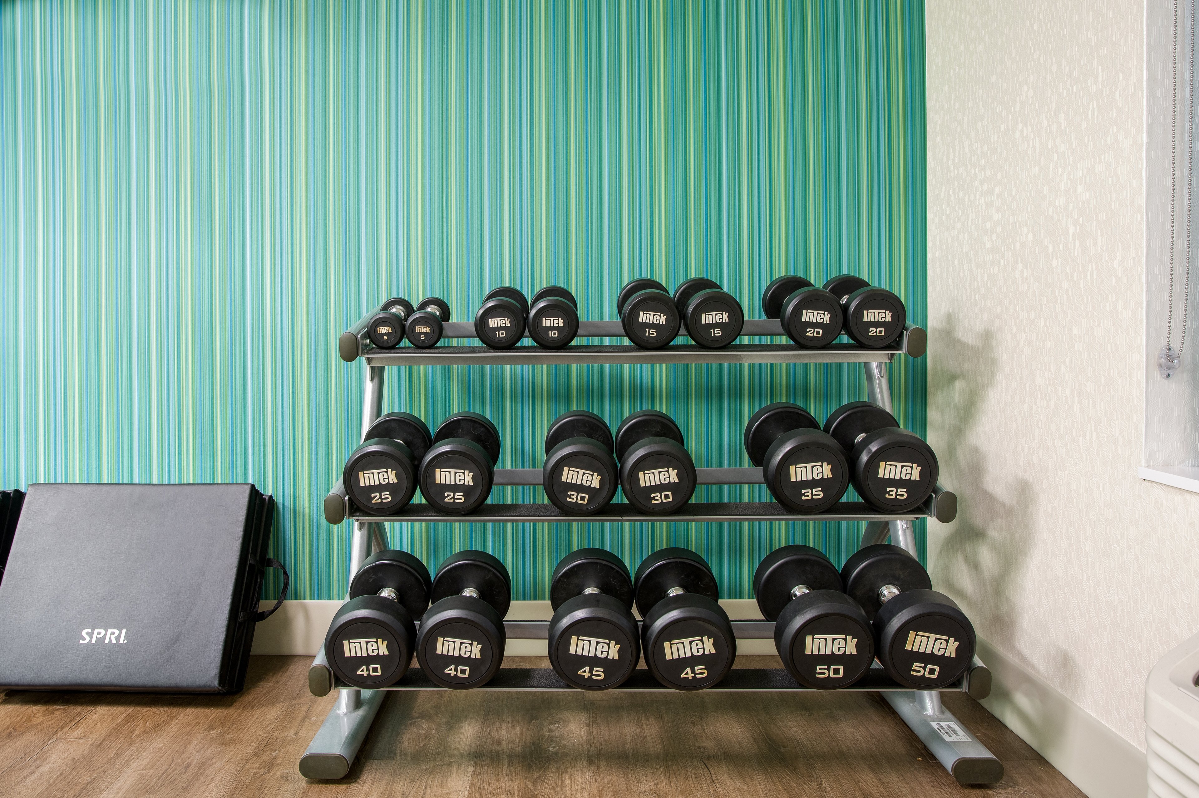 holiday inn express hotel and suites lewisburg by ihg
