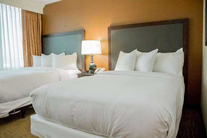 embassy suites by hilton lexington green