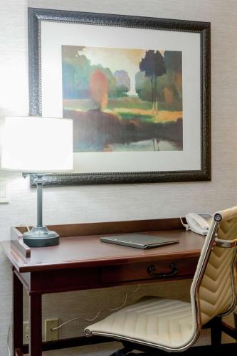 embassy suites by hilton lexington green