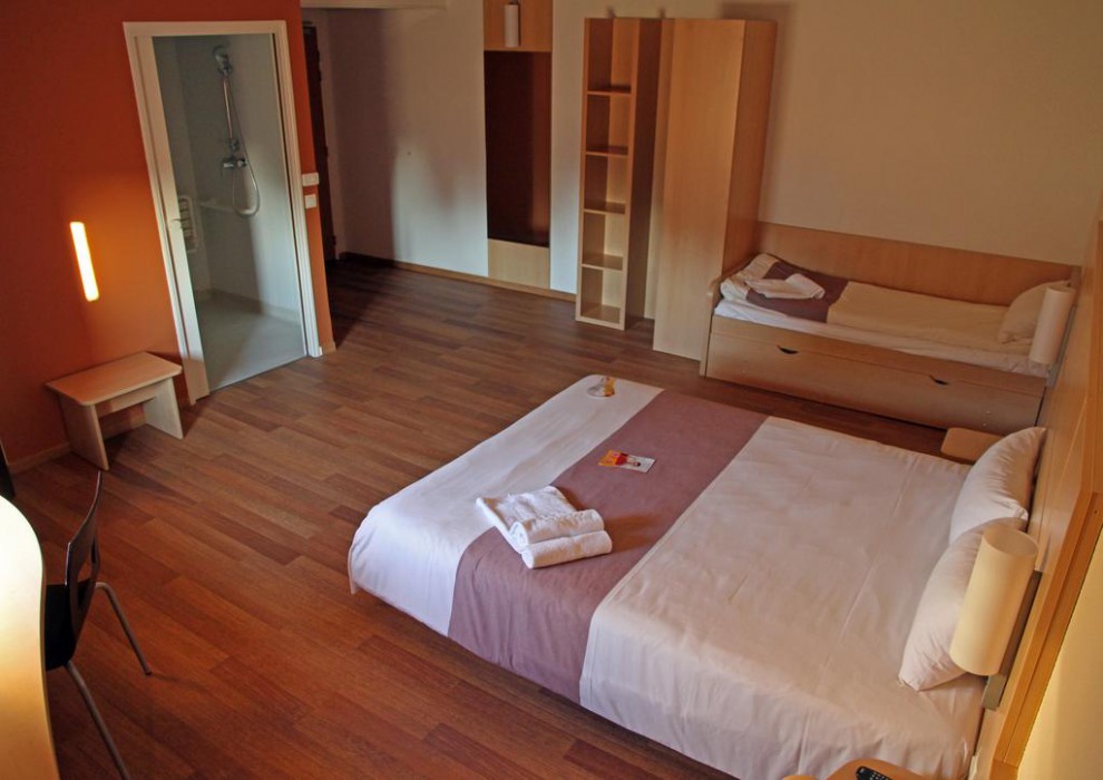 Ibis Martigues,Marseille>>Bouches-Du-Rhône,3 star