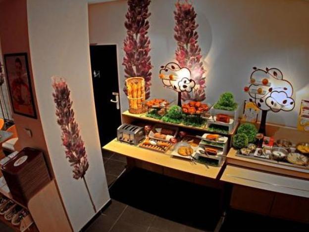 ibis martigues
