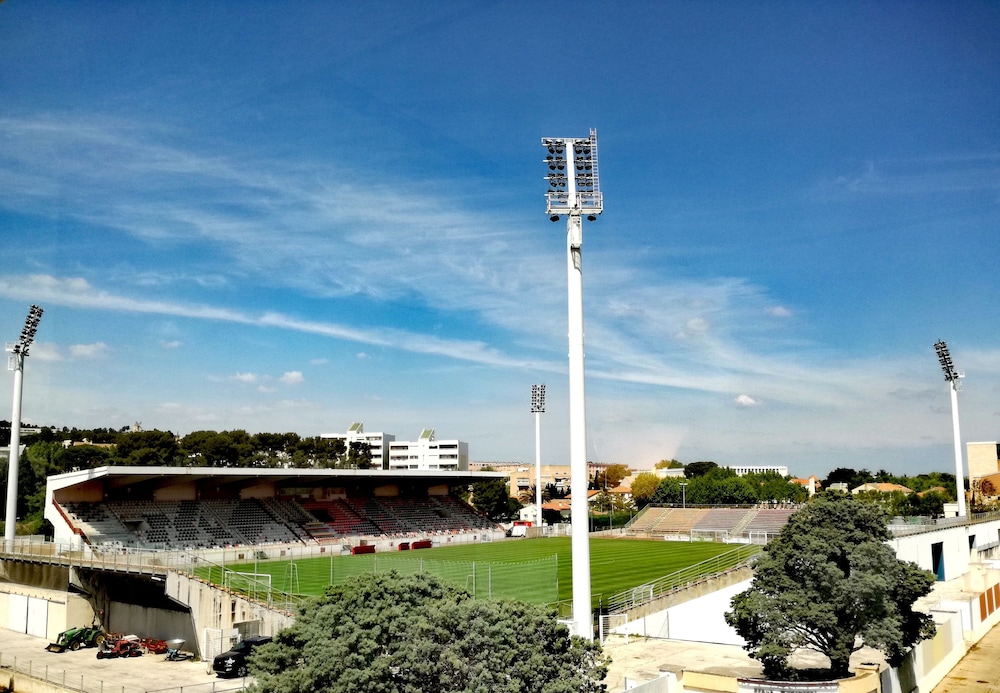 ibis martigues