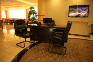 the panari hotel near jomo kenyatta international airport