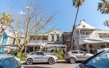hippo boutique hotel