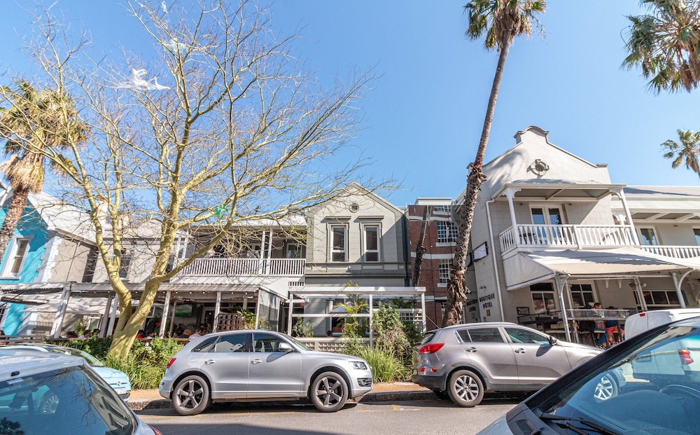 hippo boutique hotel