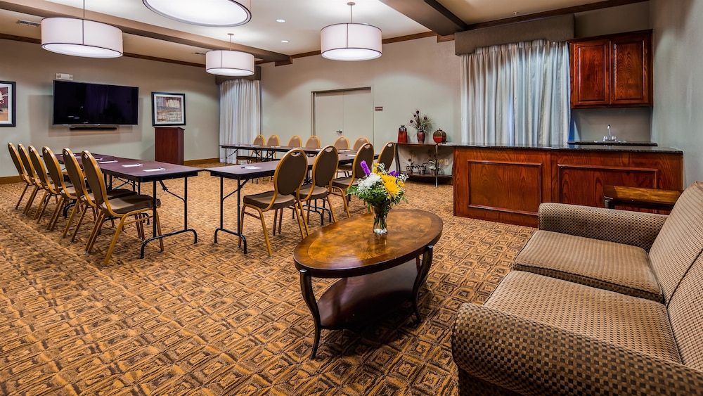 Best Western Littlefield Inn & Suites,Levelland>>Alpine,3 star