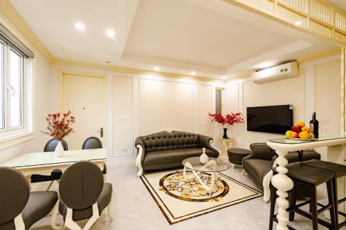 wild lotus apartment 2