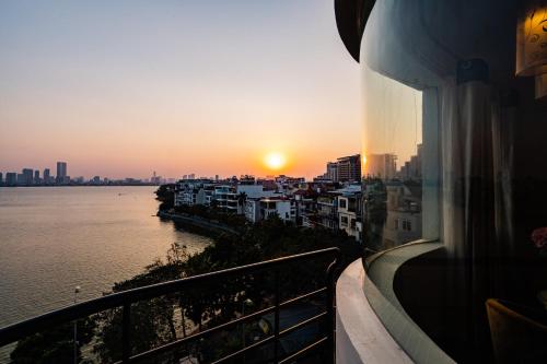 Wild Lotus Apartment 2,Tay Ho>>Hanoi,3 star