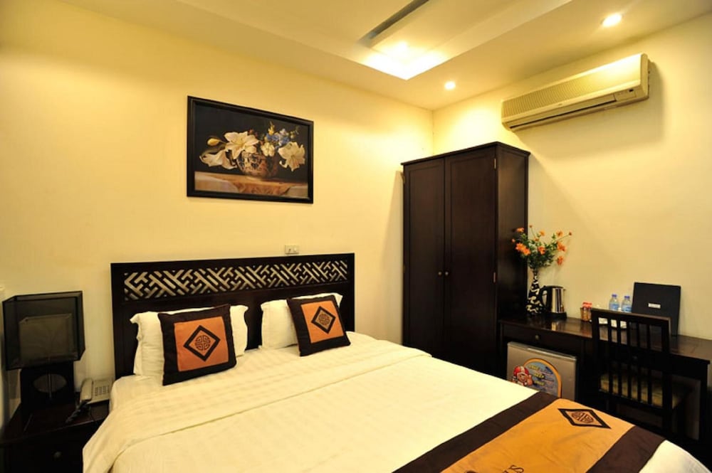 wild lotus apartment 2