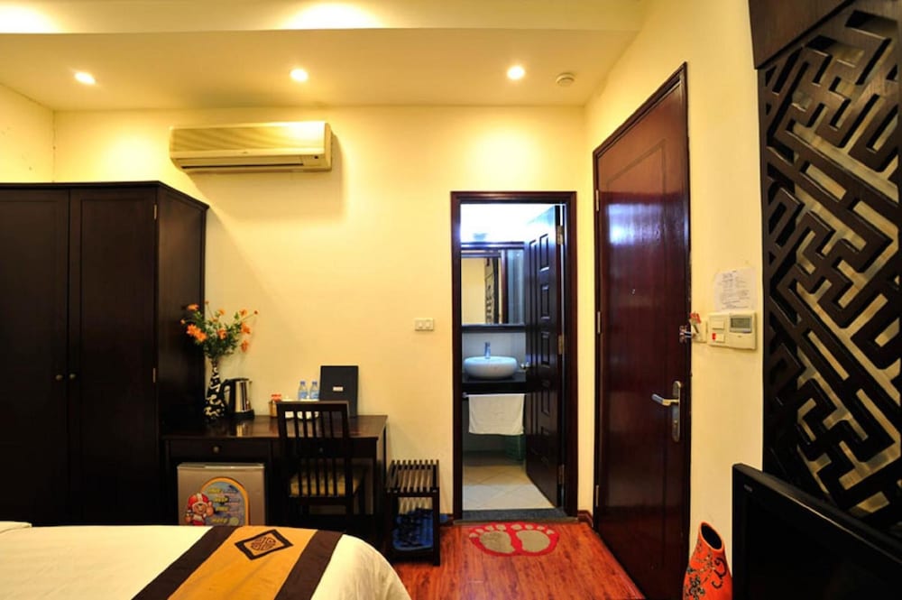 wild lotus apartment 2