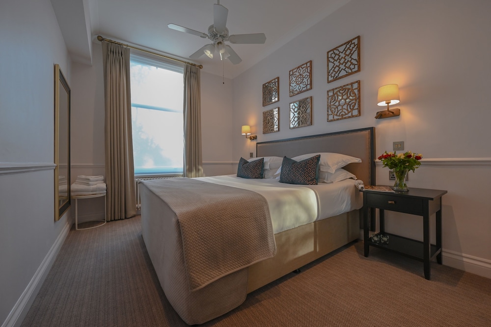 collingham serviced apartments