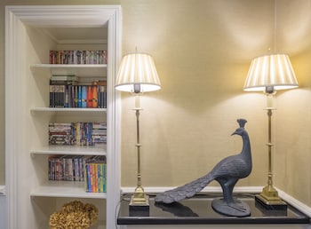 collingham serviced apartments