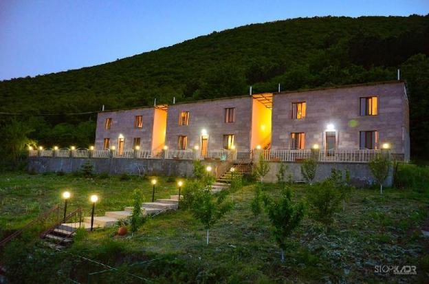 yeghevnut hotel