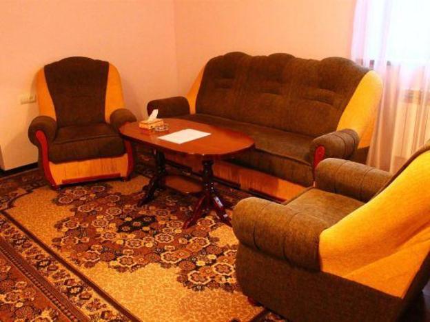 yeghevnut hotel