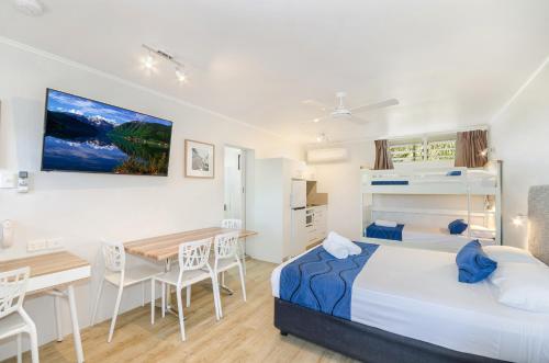 beach house motel