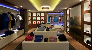 the mere golf resort and spa