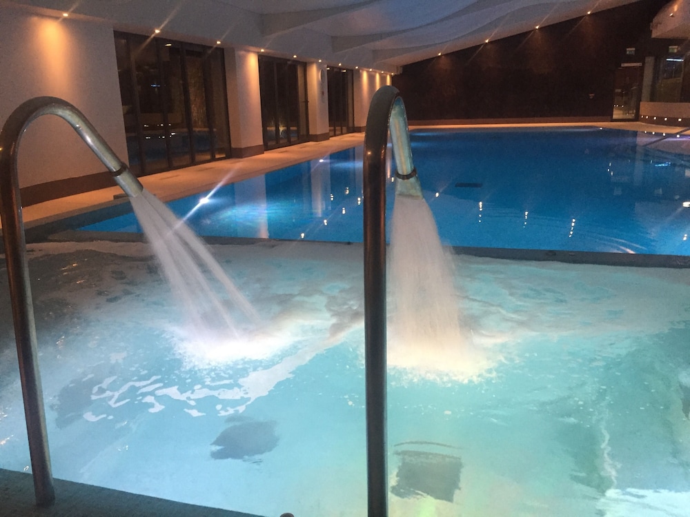 the mere golf resort and spa