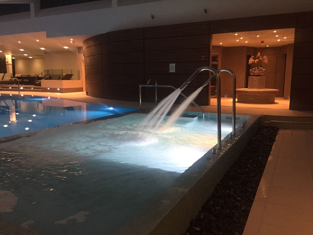 the mere golf resort and spa