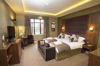 the mere golf resort and spa
