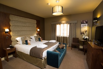 the mere golf resort and spa
