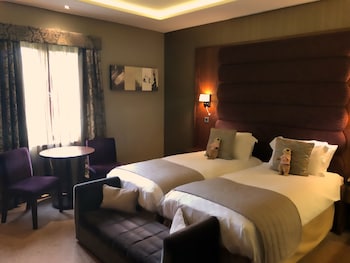 the mere golf resort and spa