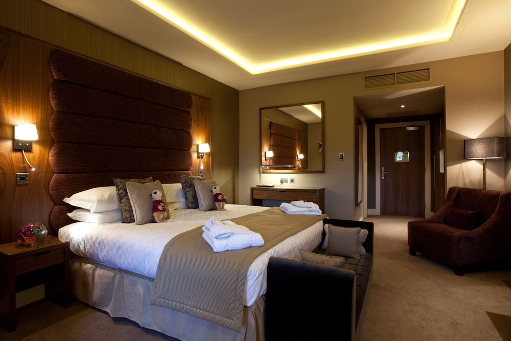 the mere golf resort and spa
