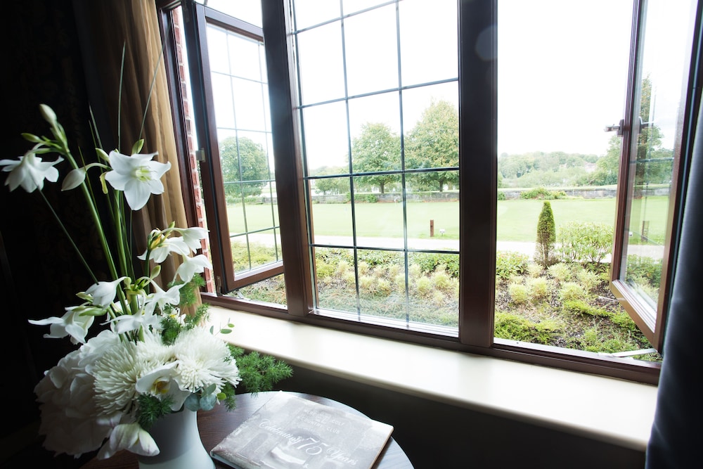 the mere golf resort and spa
