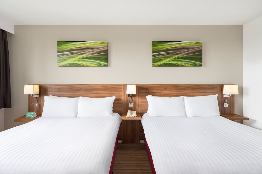 holiday inn lincoln by ihg