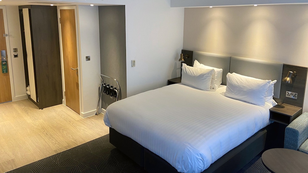 holiday inn lincoln by ihg