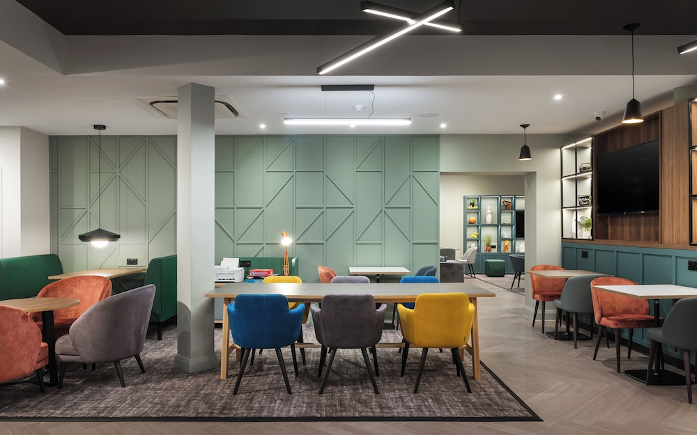 holiday inn lincoln by ihg